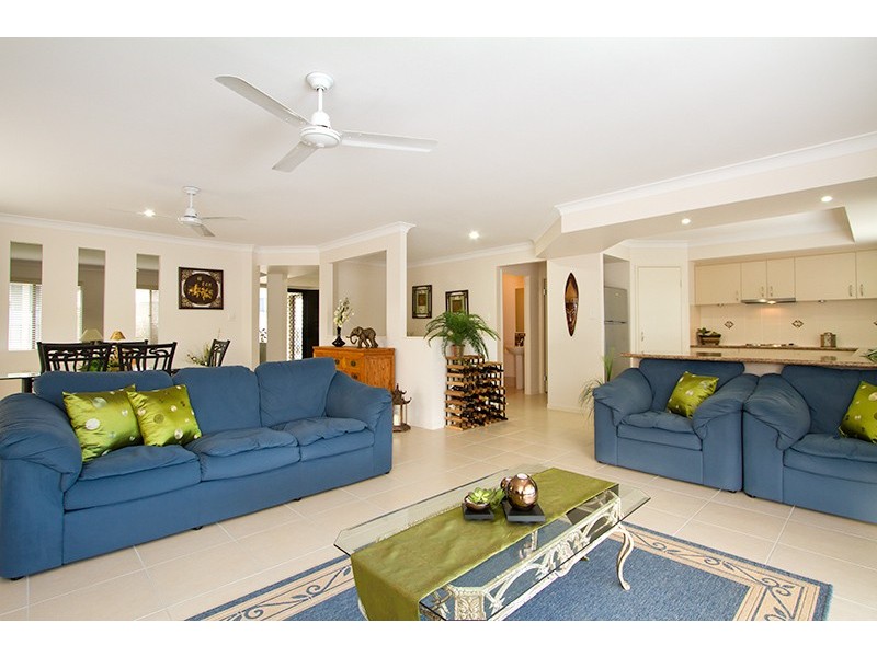 Pacific Pines QLD 4211