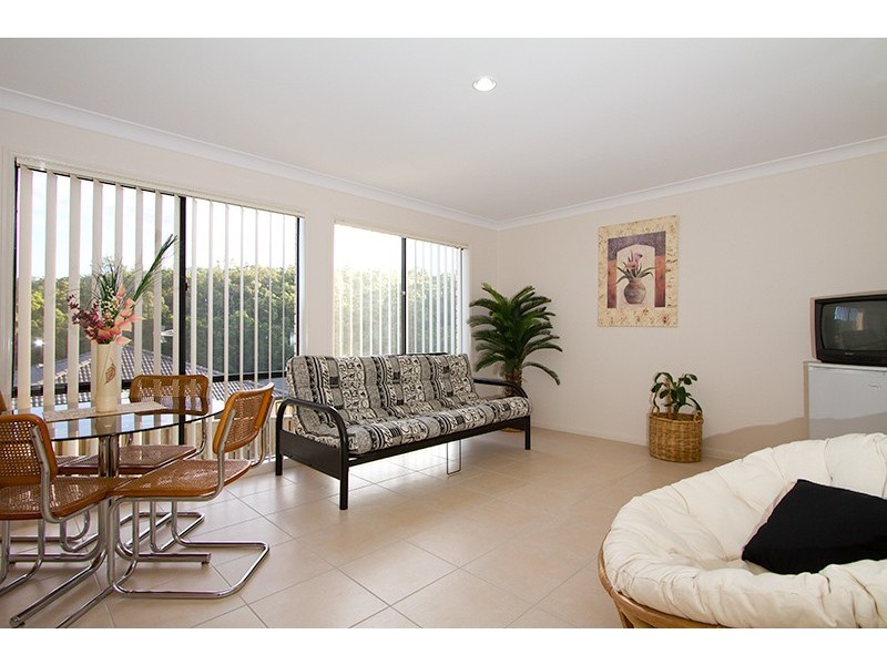 Pacific Pines QLD 4211