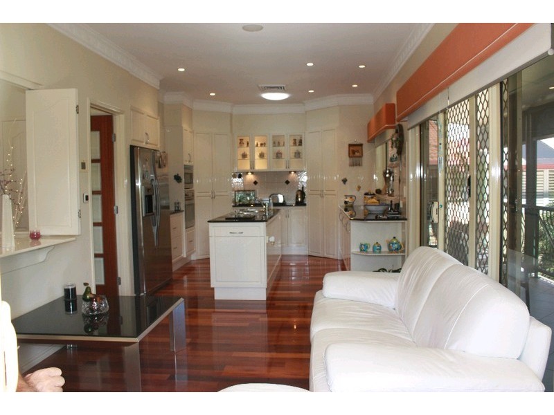 58 Lismore Drive, Helensvale QLD 4212