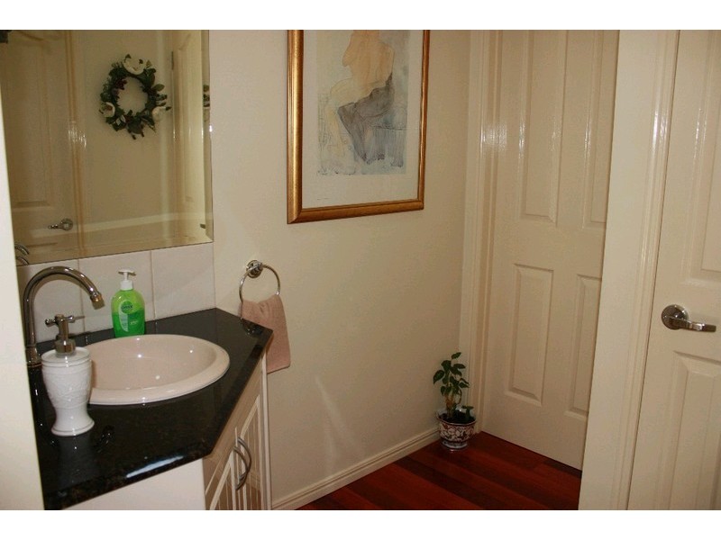 58 Lismore Drive, Helensvale QLD 4212