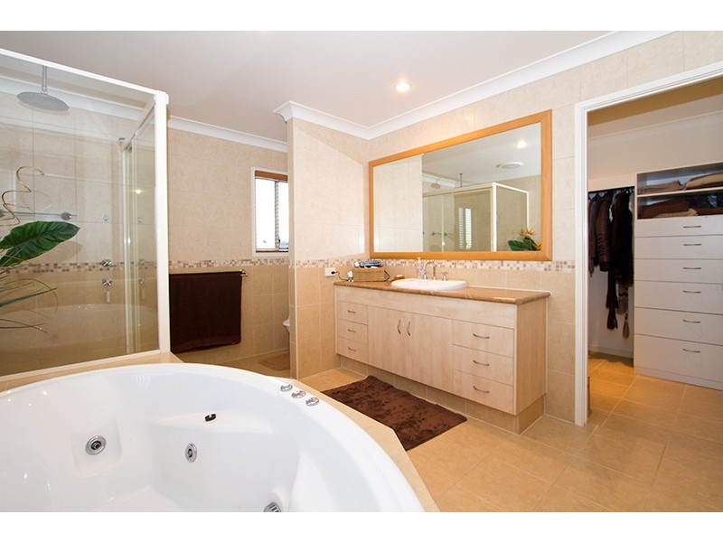 13 Cobb Court, Mudgeeraba QLD 4213