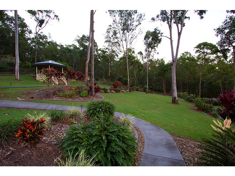 27 Byfield Court, Nerang QLD 4211