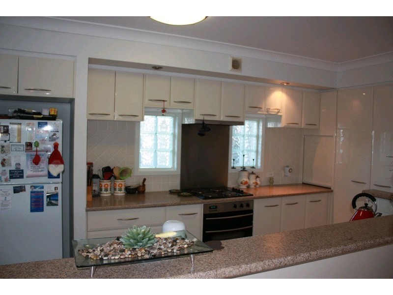 30 Aberdeen Court, Highland Park QLD 4211