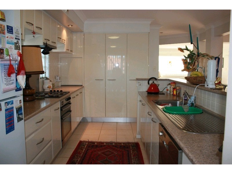 30 Aberdeen Court, Highland Park QLD 4211