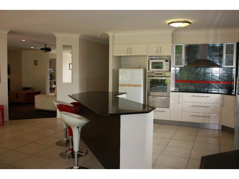 4 O’Meara Court, Parkwood QLD 4214