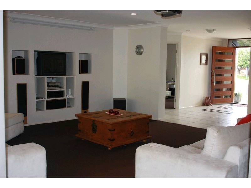 4 O’Meara Court, Parkwood QLD 4214