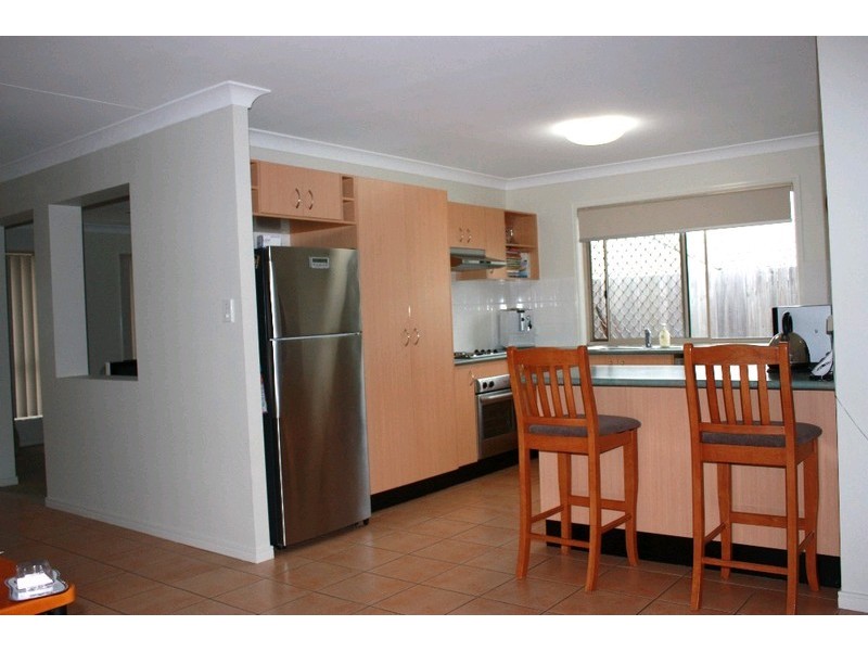 27A Ben Lomond Drive, Highland Park QLD 4211