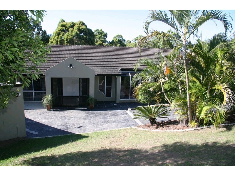 27A Ben Lomond Drive, Highland Park QLD 4211