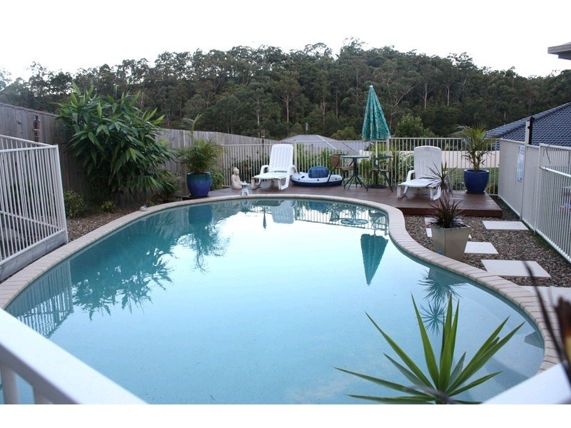 5 James Place, Maudsland QLD 4210