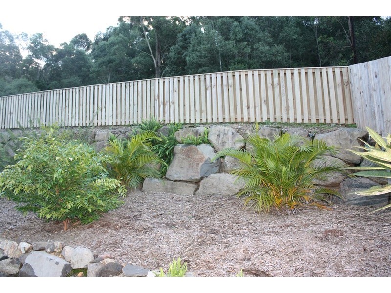 5 James Place, Maudsland QLD 4210