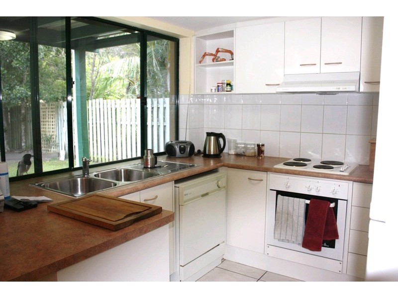 10/156 Greenacre Drive, Arundel QLD 4214