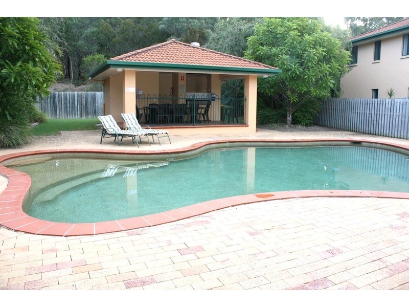 10/156 Greenacre Drive, Arundel QLD 4214