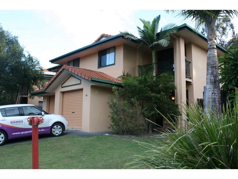 10/156 Greenacre Drive, Arundel QLD 4214