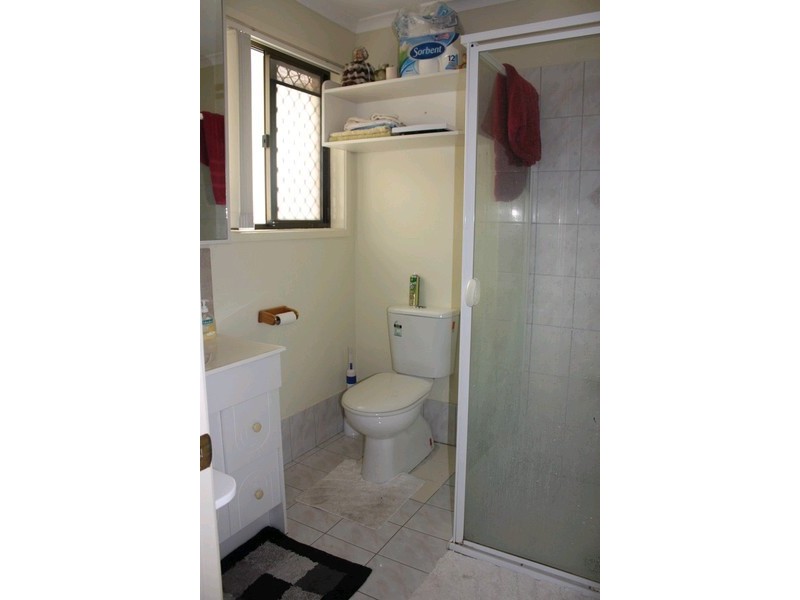 33 Armidale Crescent, Helensvale QLD 4212