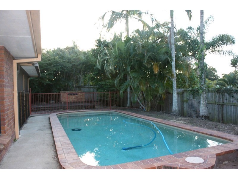 3 Boonah Court, Helensvale QLD 4212