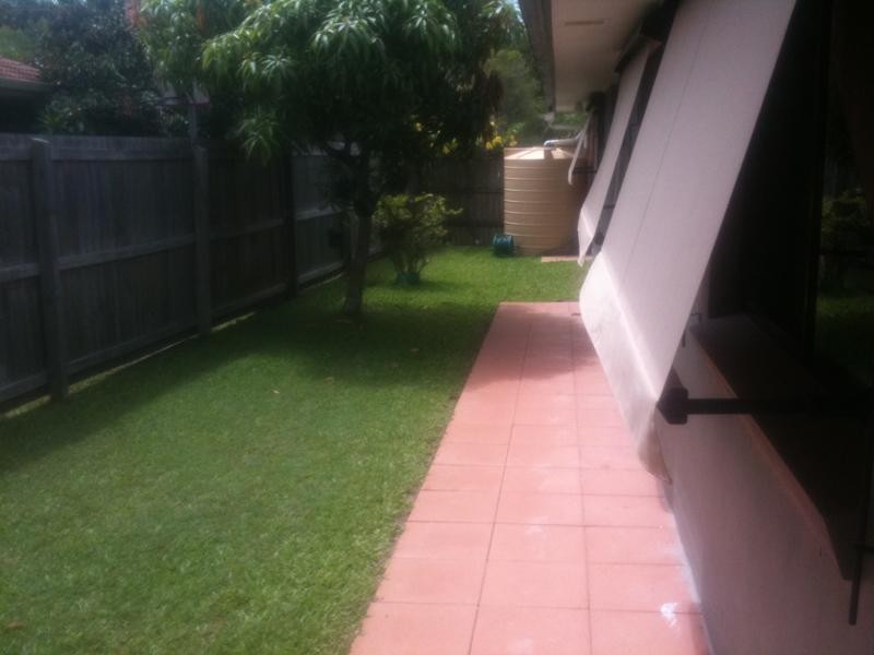 7 Richard Cres, Highland Park QLD 4211