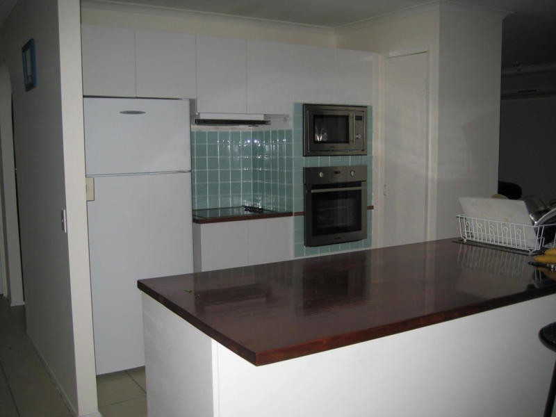 7 Richard Cres, Highland Park QLD 4211