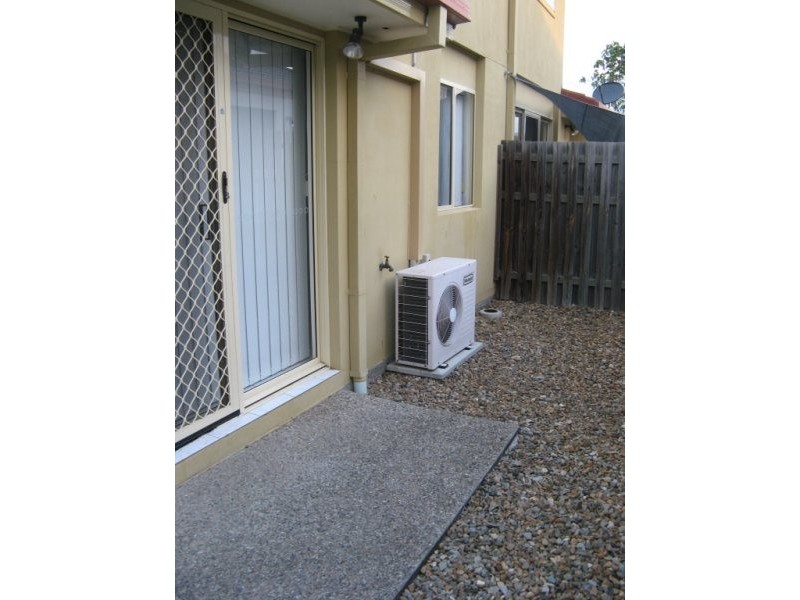 2/48 Riverpark Drive, Nerang QLD 4211