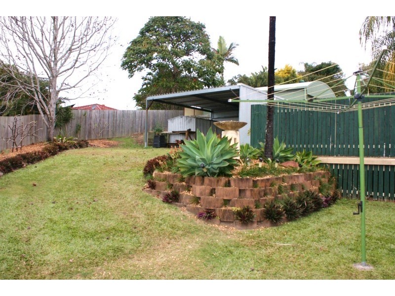 33 Jabiluka Drive, Highland Park QLD 4211