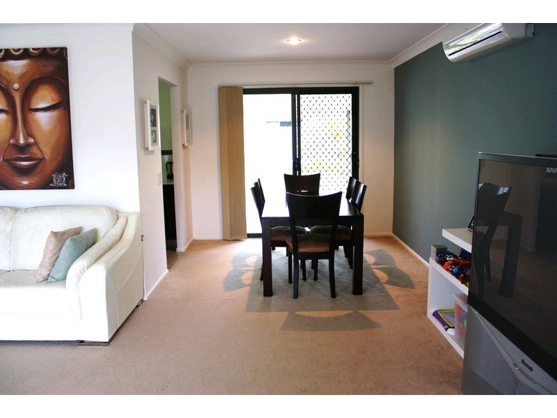 33 Cobb & Co Drive, Oxenford QLD 4210