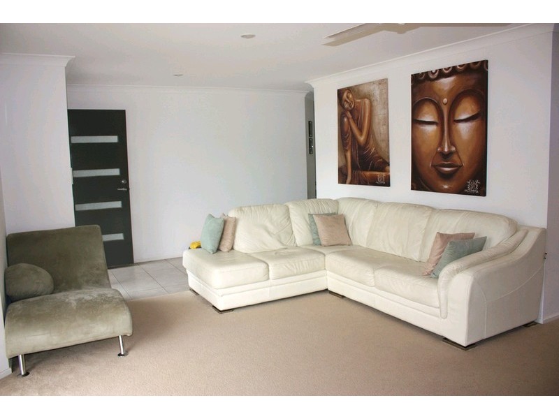 33 Cobb & Co Drive, Oxenford QLD 4210