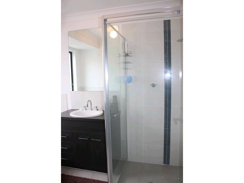 33 Cobb & Co Drive, Oxenford QLD 4210