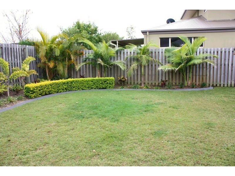 33 Cobb & Co Drive, Oxenford QLD 4210