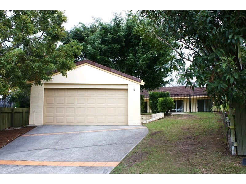 4 Kanni Court, Ashmore QLD 4214