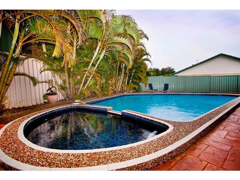 15 St Petersburg Place, Nerang QLD 4211