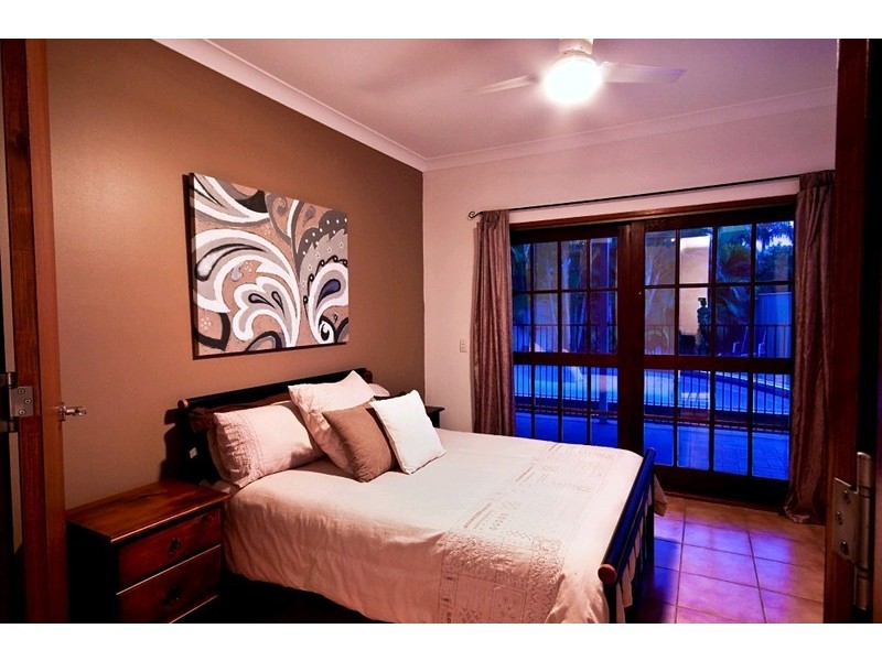 15 St Petersburg Place, Nerang QLD 4211