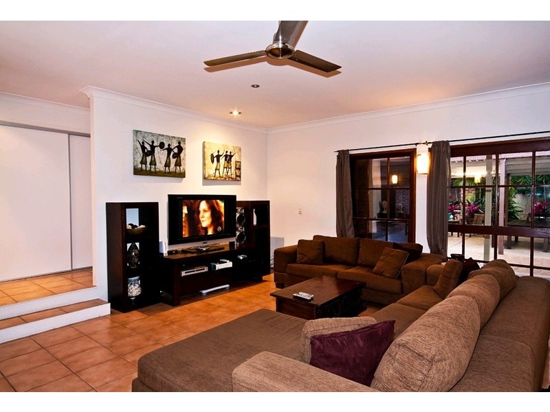 15 St Petersburg Place, Nerang QLD 4211