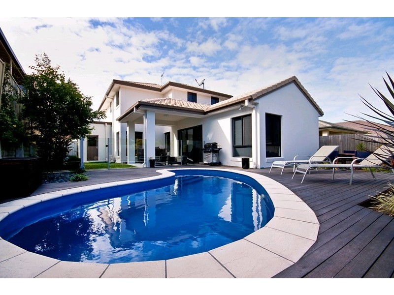 27 Casuarina Drive, Molendinar QLD 4214