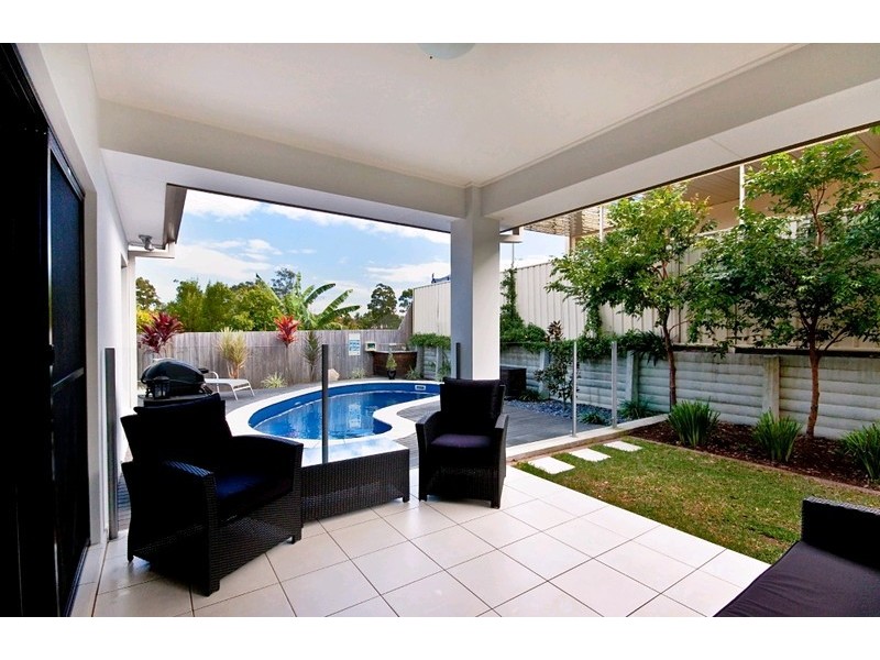 27 Casuarina Drive, Molendinar QLD 4214