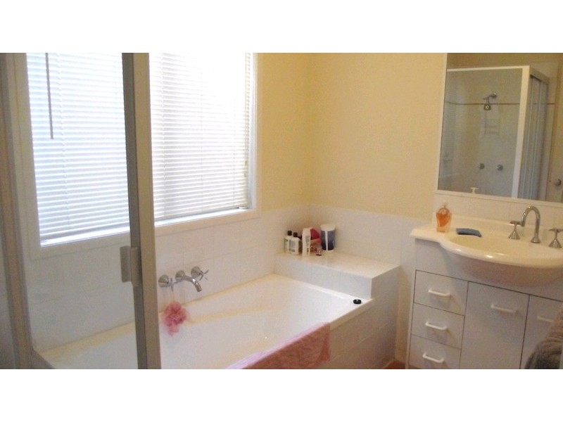 23 Bards Court, Nerang QLD 4211