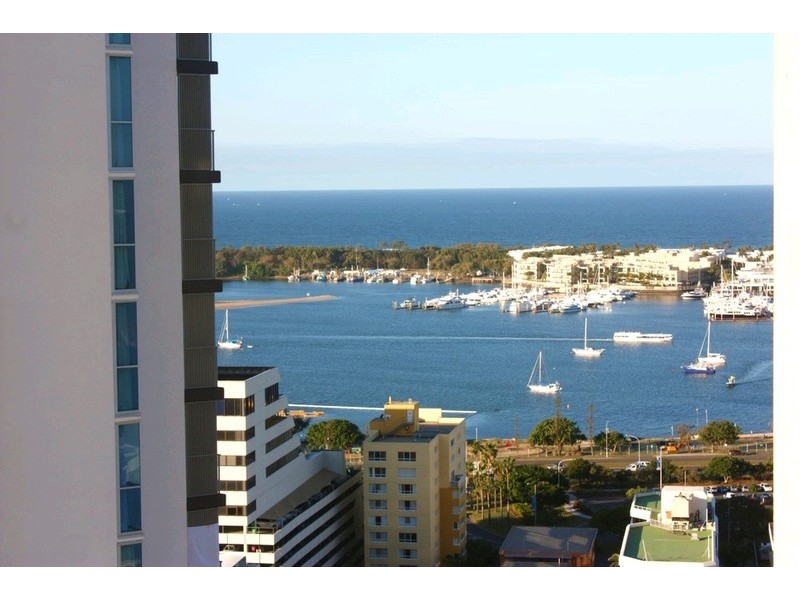 22009/5 Lawson Street, Southport QLD 4215