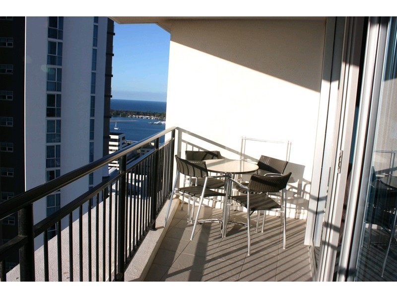 22009/5 Lawson Street, Southport QLD 4215