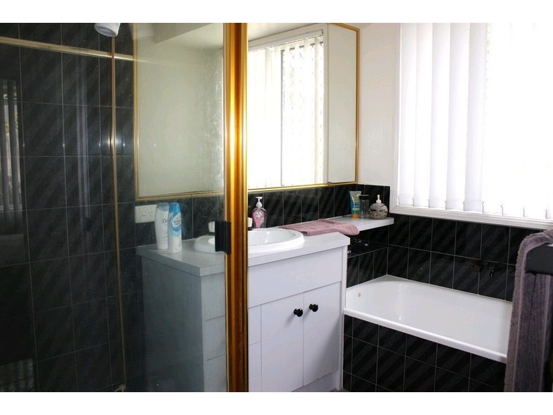 12 Benalla Court, Parkwood QLD 4214