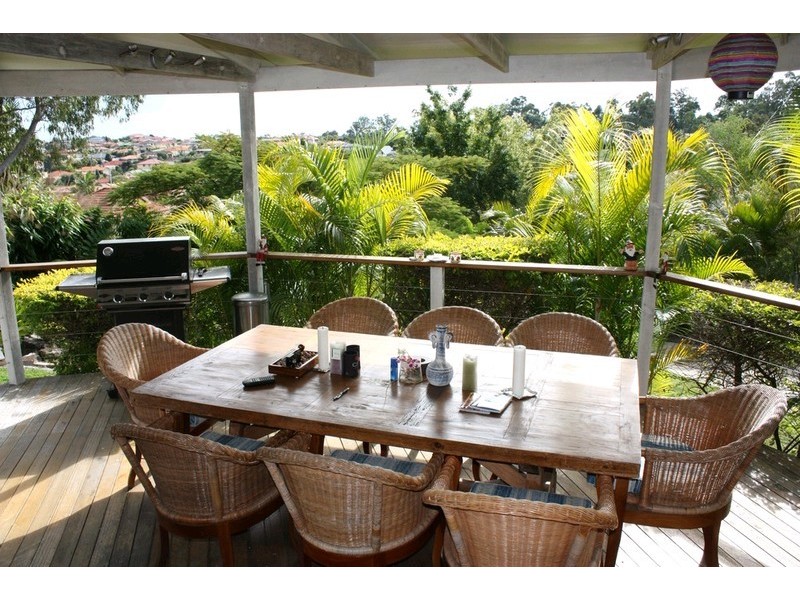 12 Benalla Court, Parkwood QLD 4214