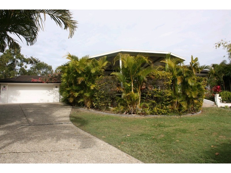 12 Benalla Court, Parkwood QLD 4214