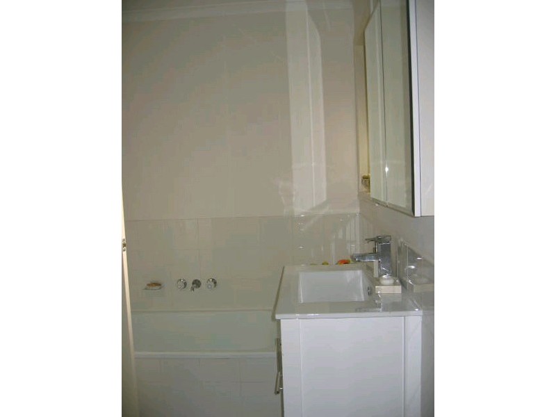 1/52 Village Way, Oxenford QLD 4210