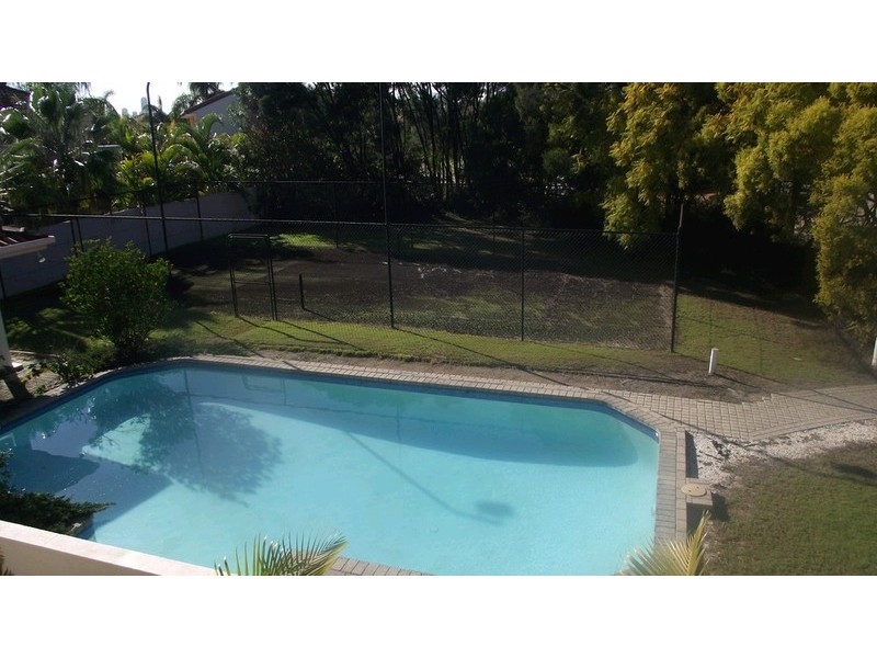 36 Meadowview Drive, Carrara QLD 4211