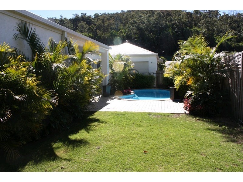 70 Roberts Drive, Maudsland QLD 4210