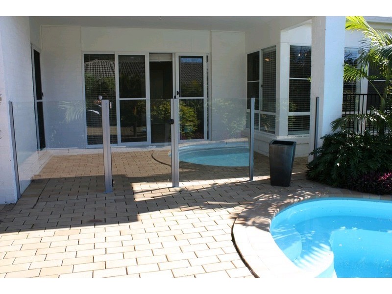 70 Roberts Drive, Maudsland QLD 4210