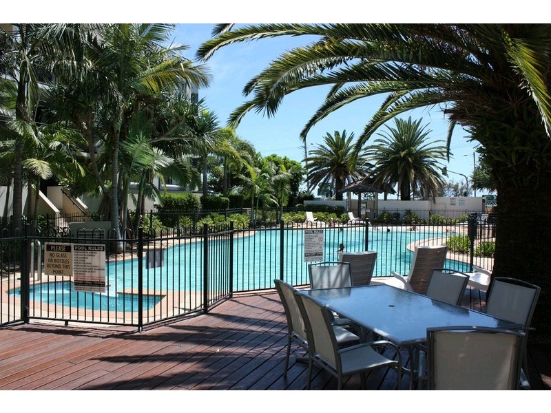 327/398 Marine Parade, Labrador QLD 4215