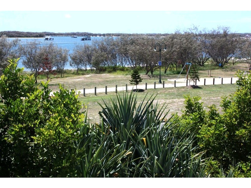 327/398 Marine Parade, Labrador QLD 4215