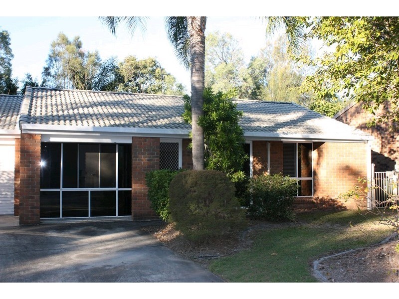 2/ 8-10 Village Way, Oxenford QLD 4210