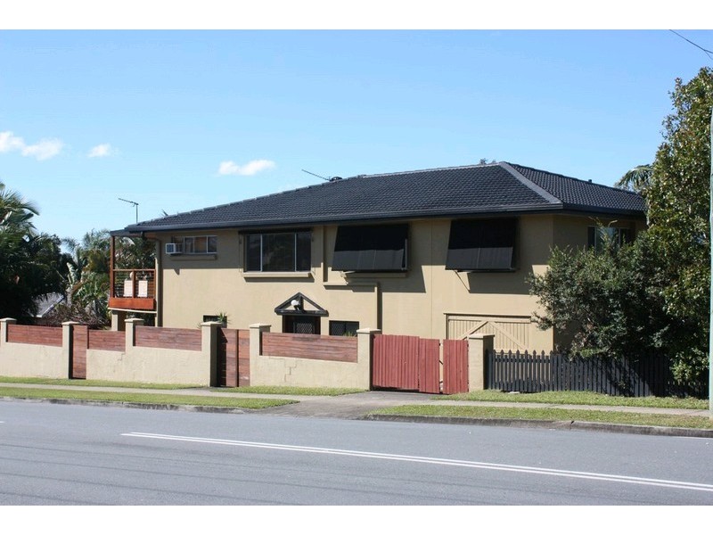 125 Bamboo Avenue, Benowa QLD 4217