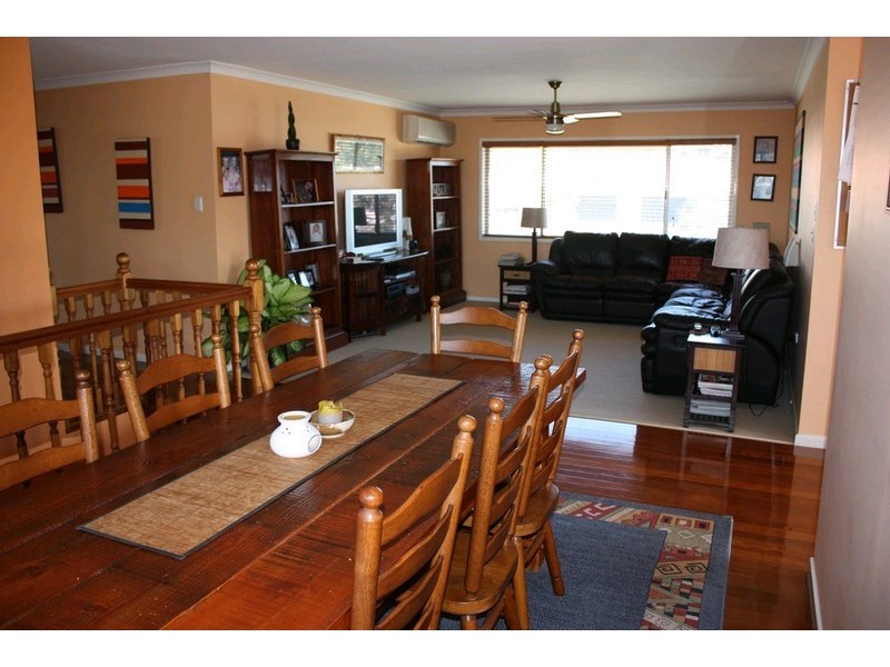 125 Bamboo Avenue, Benowa QLD 4217