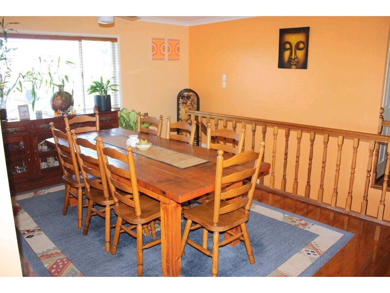 125 Bamboo Avenue, Benowa QLD 4217