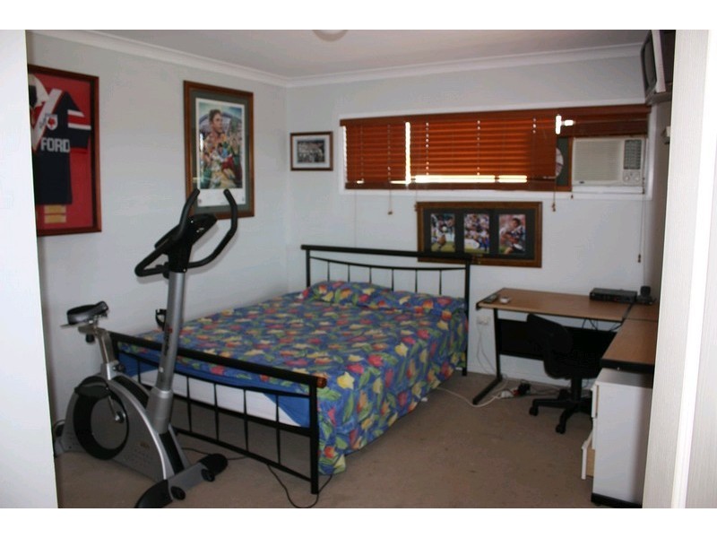 125 Bamboo Avenue, Benowa QLD 4217